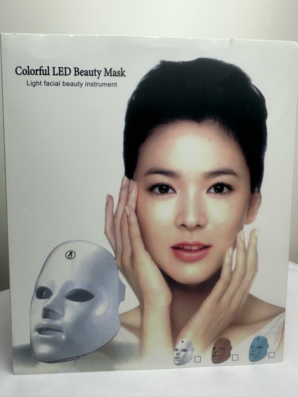 LED Facial Mask - Picture 4 of 13